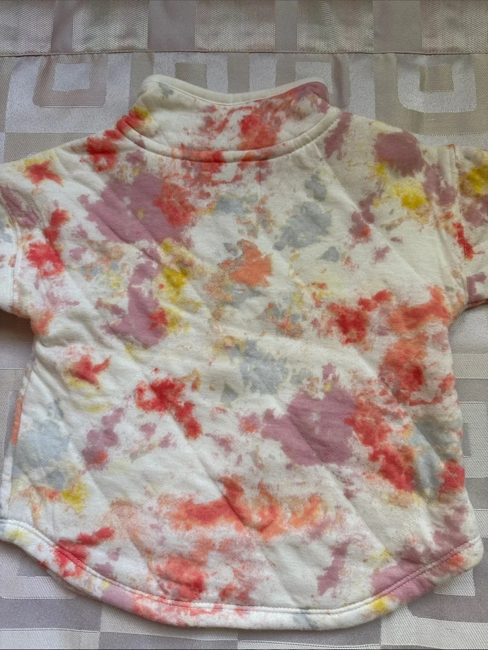 Tie-dyed half- zipped quilted sweatshirt